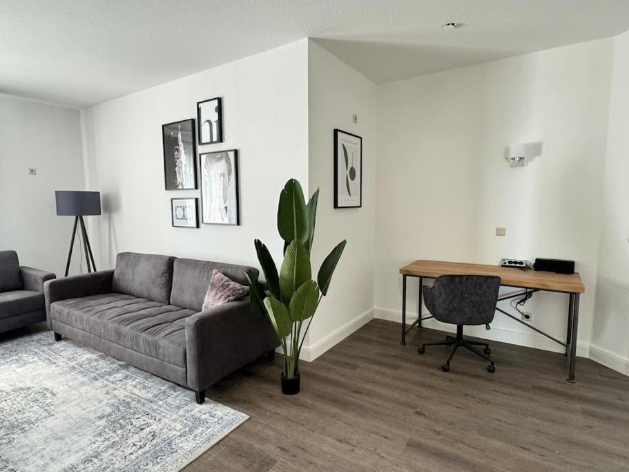 220 Qm Penthouse Wohnung Mit Fahrstuhl - Ohne Spa Маннгейм Екстер'єр фото